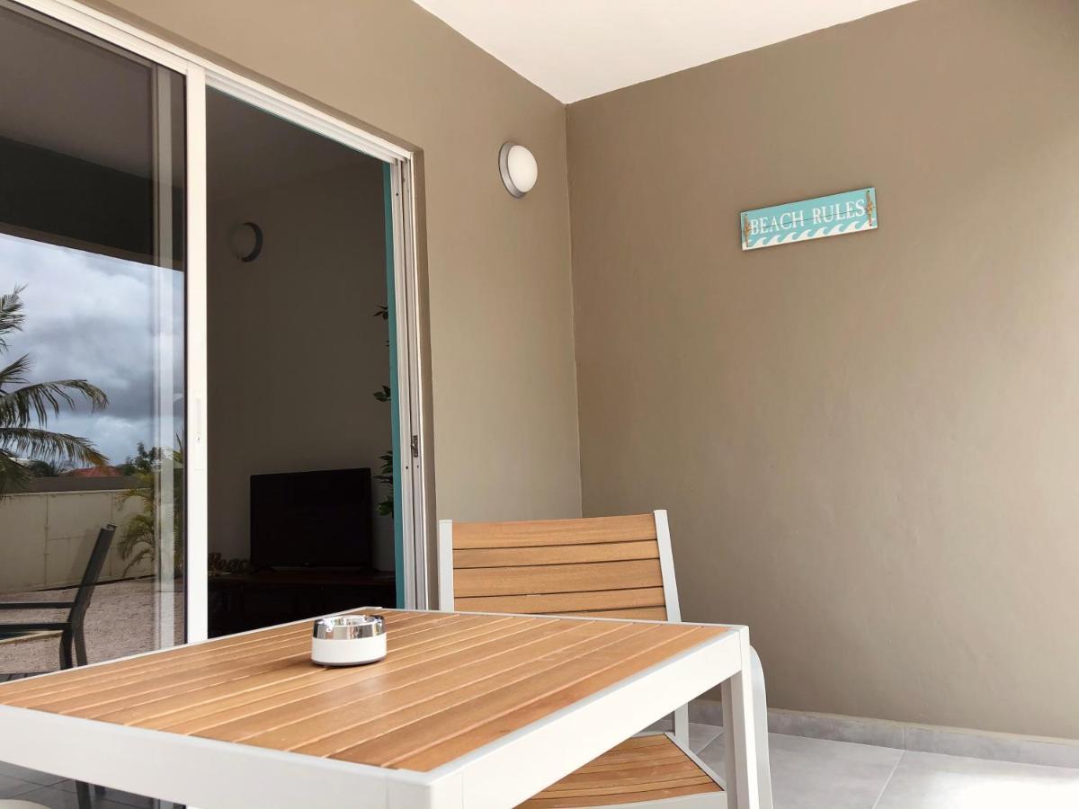 Caribbean Oasis Apartments Willemstad Extérieur photo